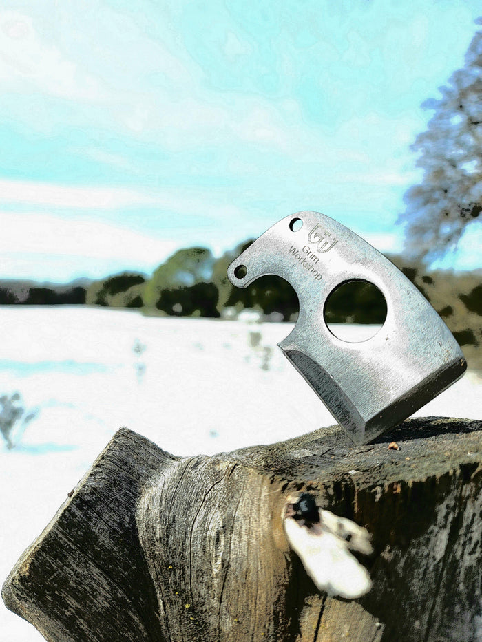 The adze tool multifunctional blade and credit card knife.