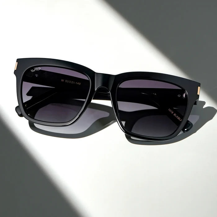Black / Gradient Black Lens || Black Cateye Frame Sunglasses with Black Polarized Lenses