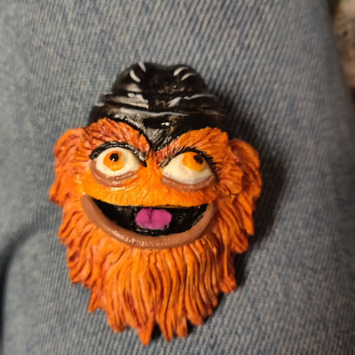 Hand-painted Grit Sculpted PiN / BROOCH
