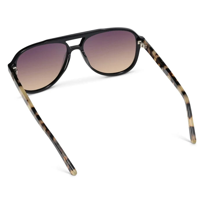 Black Cream Tortoise / Gradient Sunset Lens || Women's Black Aviator Frame Sunglasses with Purple Gradient Polarized Lenses