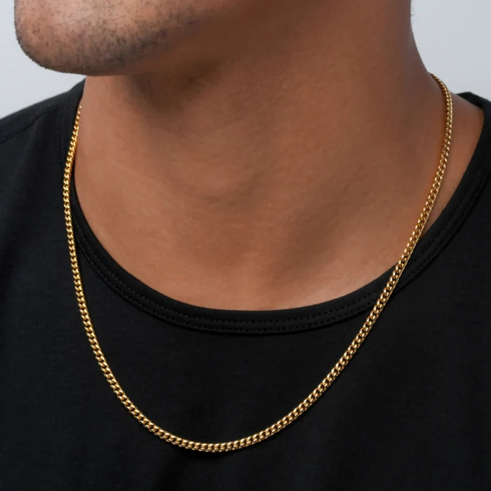 Gold / 22" || Man wearing Gold Simple Chain Necklace with a black shirt