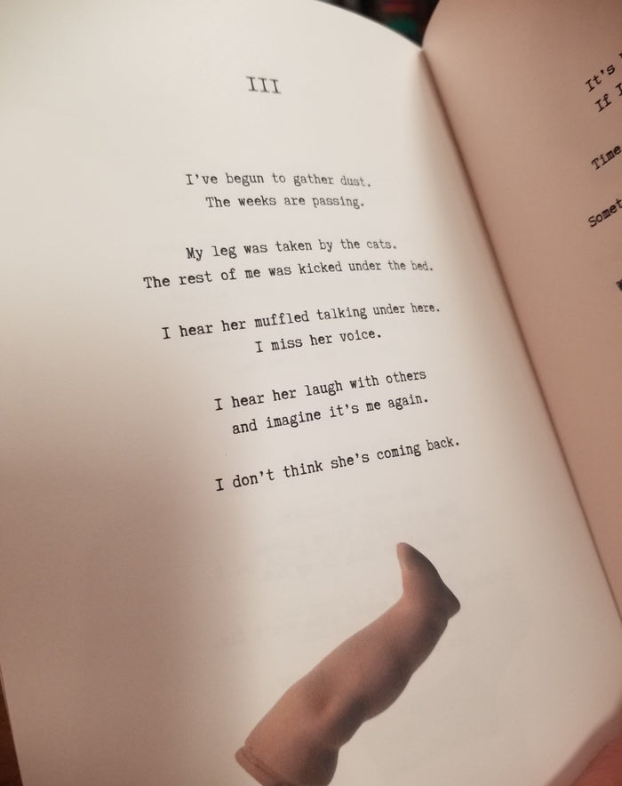 Porcelain by Caravana Legg ZINE