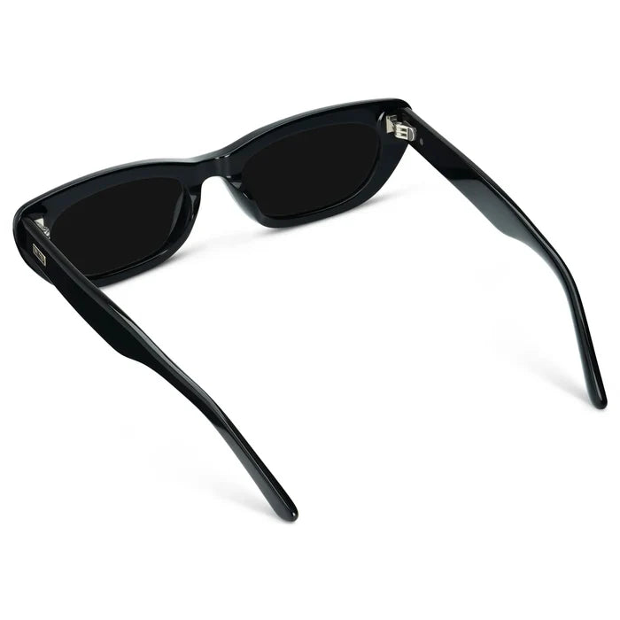 Black / Triple Black Lens || Women's Chunky Cat-Eye Sunglasses with Black Acetate Frame and Triple Black Non-Polarized Lens