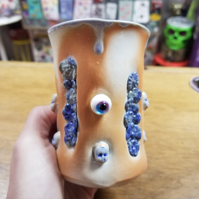 Small Beeb Heads and Eye CUP/VASE