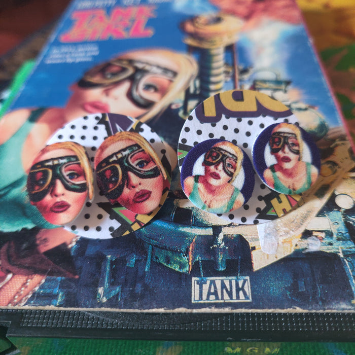 Tank Grl STUD EARRINGS