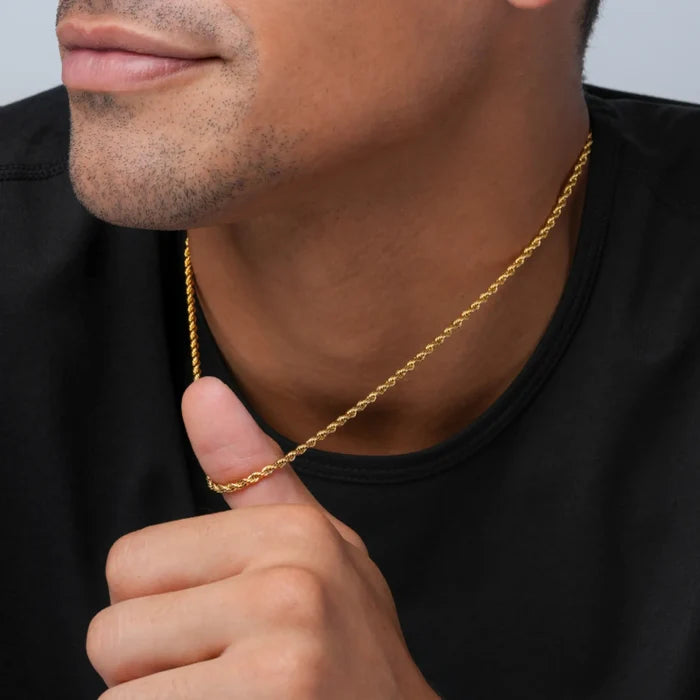 Gold / 22" || Man wearing Twisted Gold Chain Necklace with a black shirt